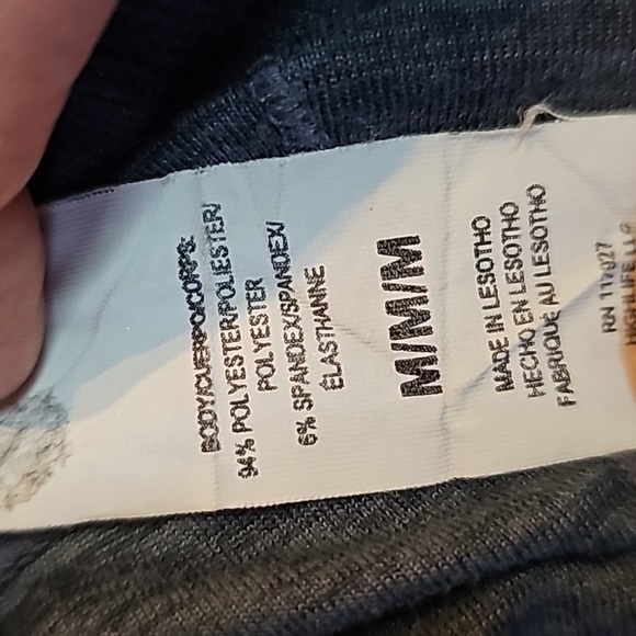 REEBOK Short sleeved athletic top - Picture 6 of 6